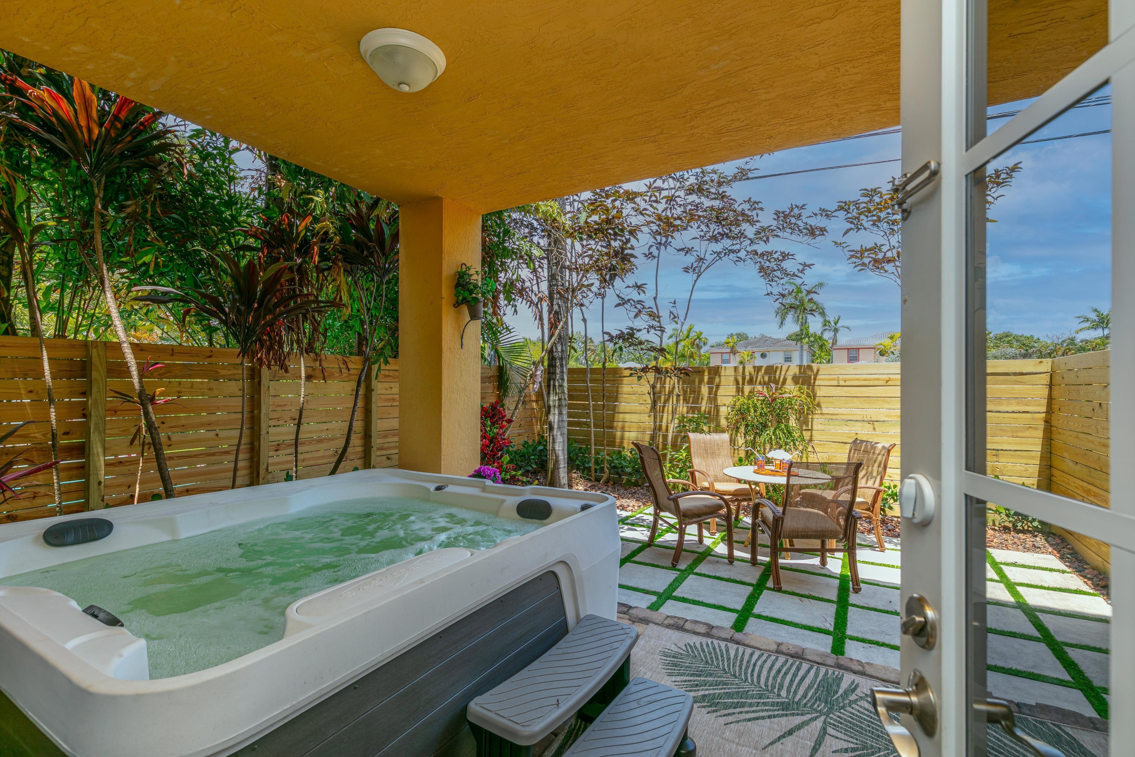 Stunning private townhome located in Fort Lauderdale’s Prime location