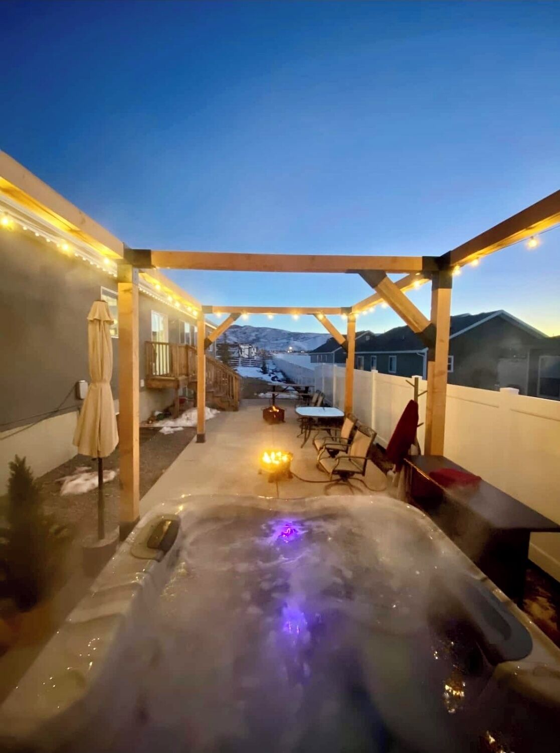 Tina de hidromasaje al aire libre