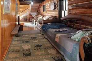 8 Schlafzimmer, Schreibtisch, kostenloses WLAN, Bettwäsche