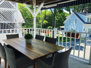 Outdoor dining - Charming 2 story home near Perkins Cove (Ogunquit)