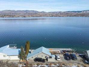 Exterior - Waterfront Home on Lake Chelan, Pet Friendly! (Chelan)