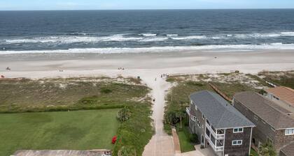 BEACH TOWNHOUSE --Pet Friendly <br>“Redfish”