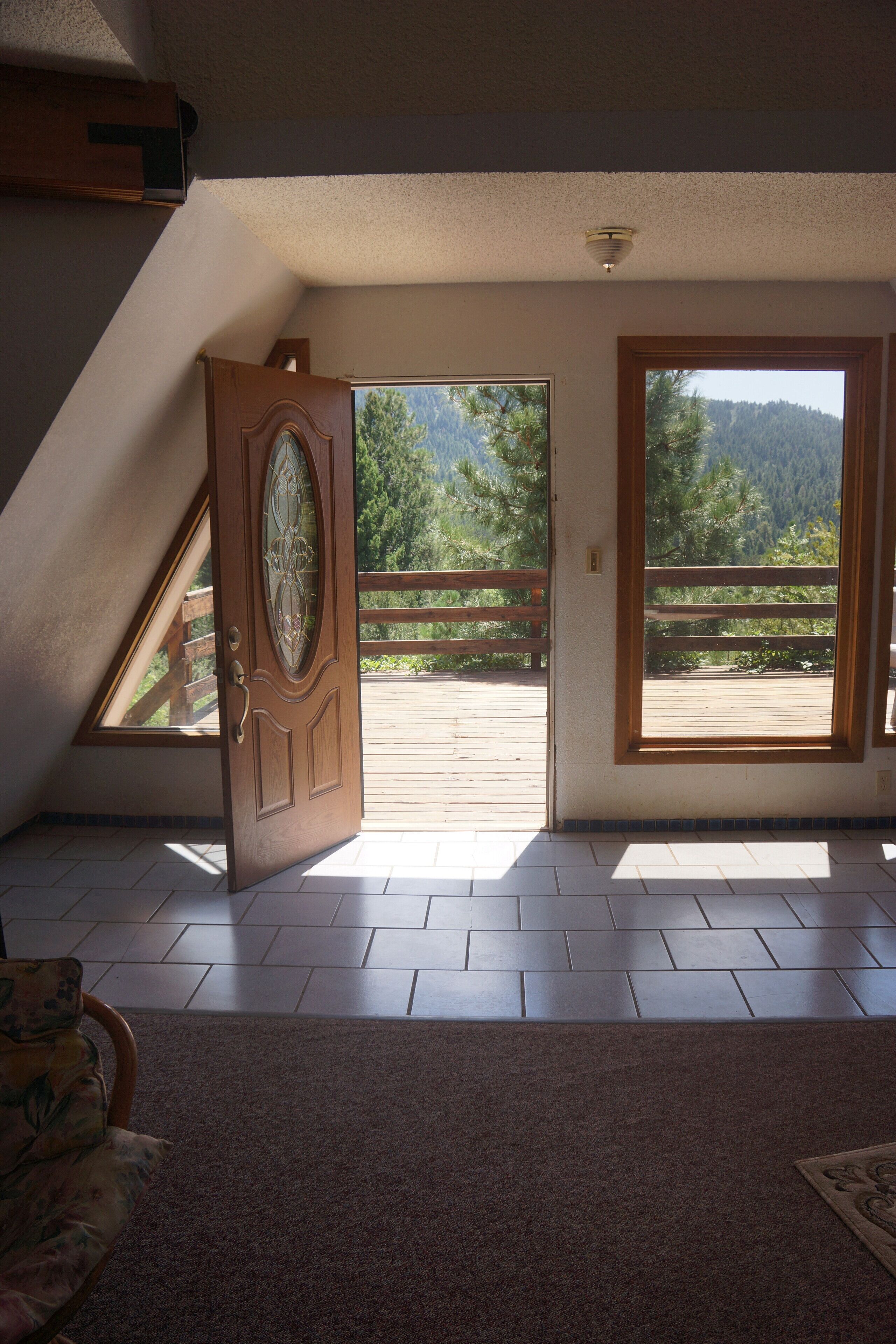 Huge, remote, mountain dome retreat.