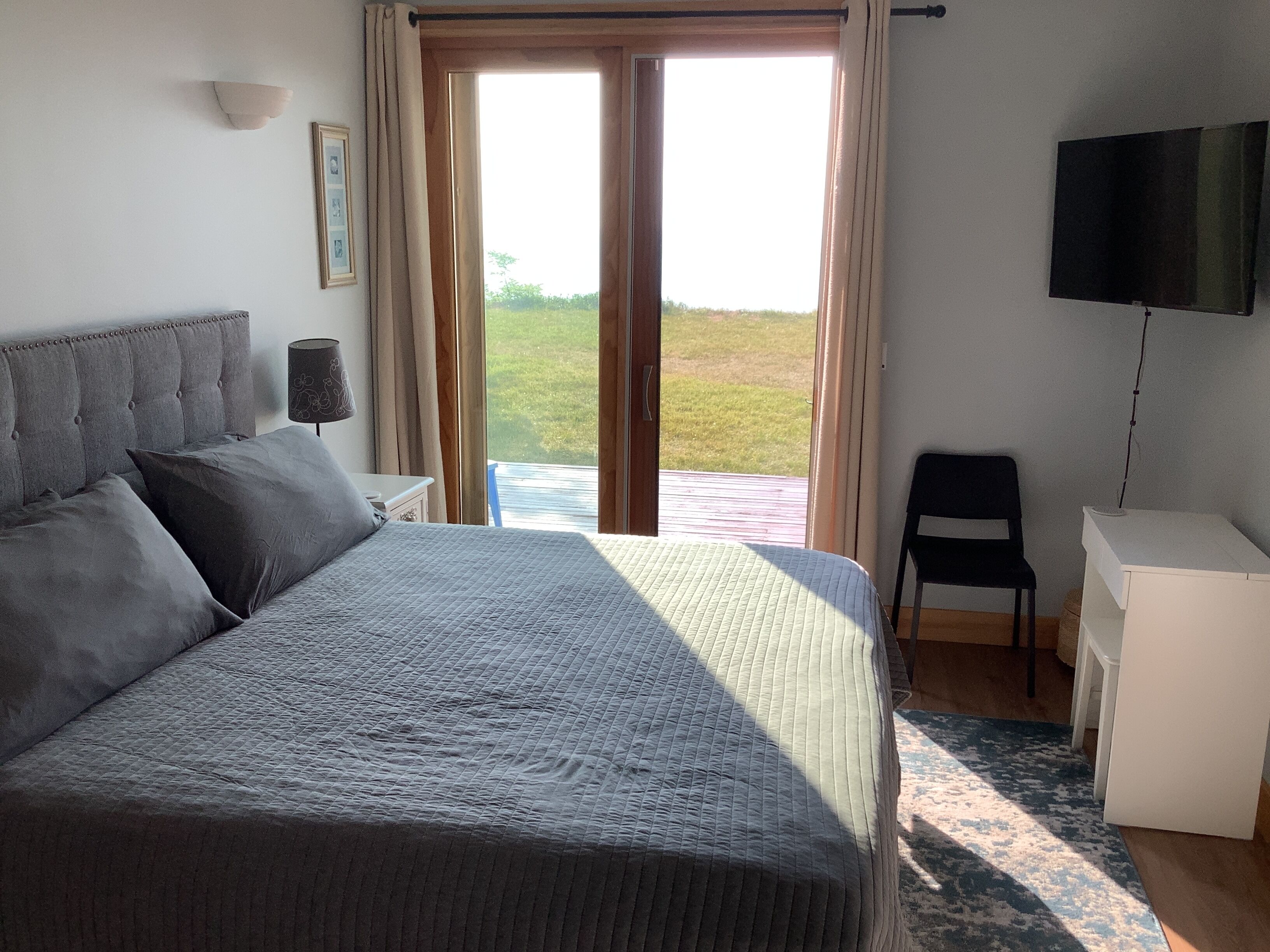 Fantastic get-a-way on Lake Michigan with amazing views!