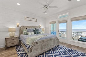 4 chambres, bureau, fer et planche à repasser, accès au Wi-Fi (inclus)