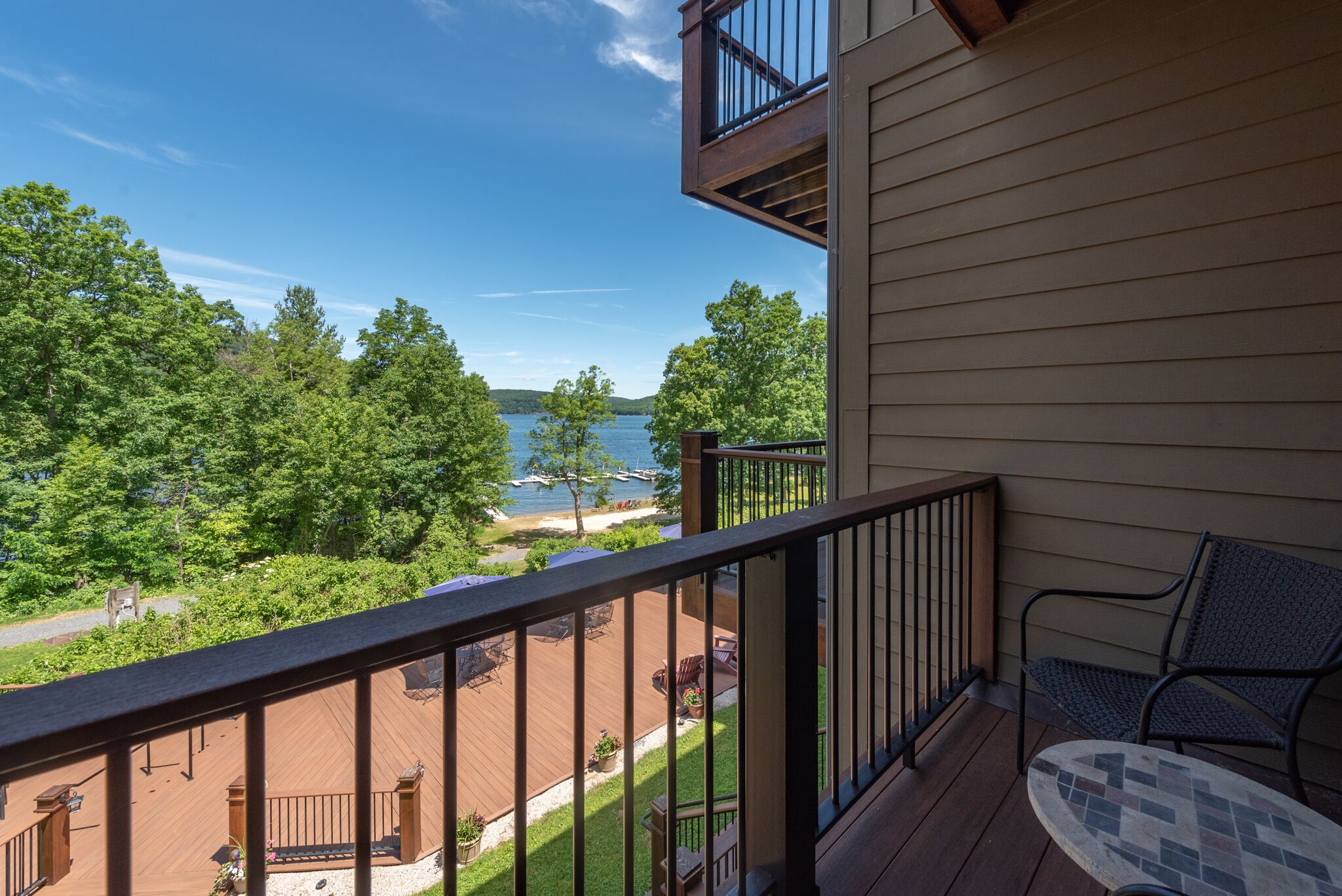 Suites at Silver Tree A215: Lake View Suite with One Bedroom, Private Balcony!