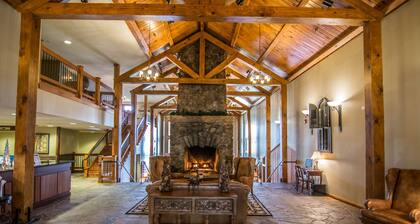 Suites at Silver Tree A304: Studio with Loft Suite, Fireplace, Private Balcony!