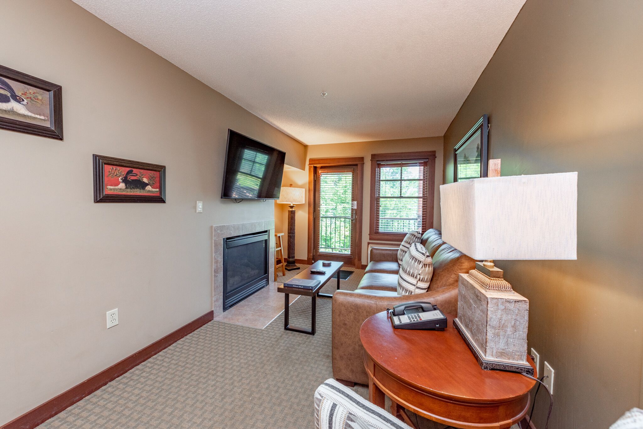 Suites at Silver Tree B204: 1 Bedroom Lake View Suite at Lakefront Hotel