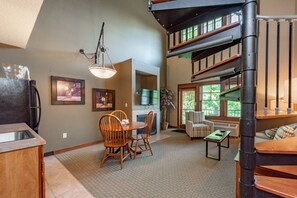Flat-screen TV, fireplace, video games, DVD player