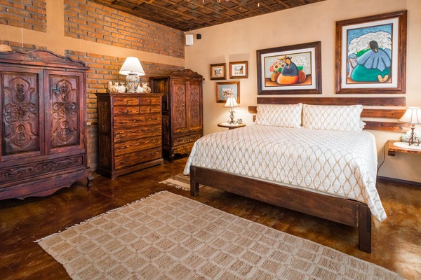 Estefano suite suite a beautiful King bed.