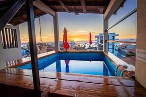 Indoor pool - Beautiful Suite with kitchen Stefano, comfort close to the malecon (La Paz)