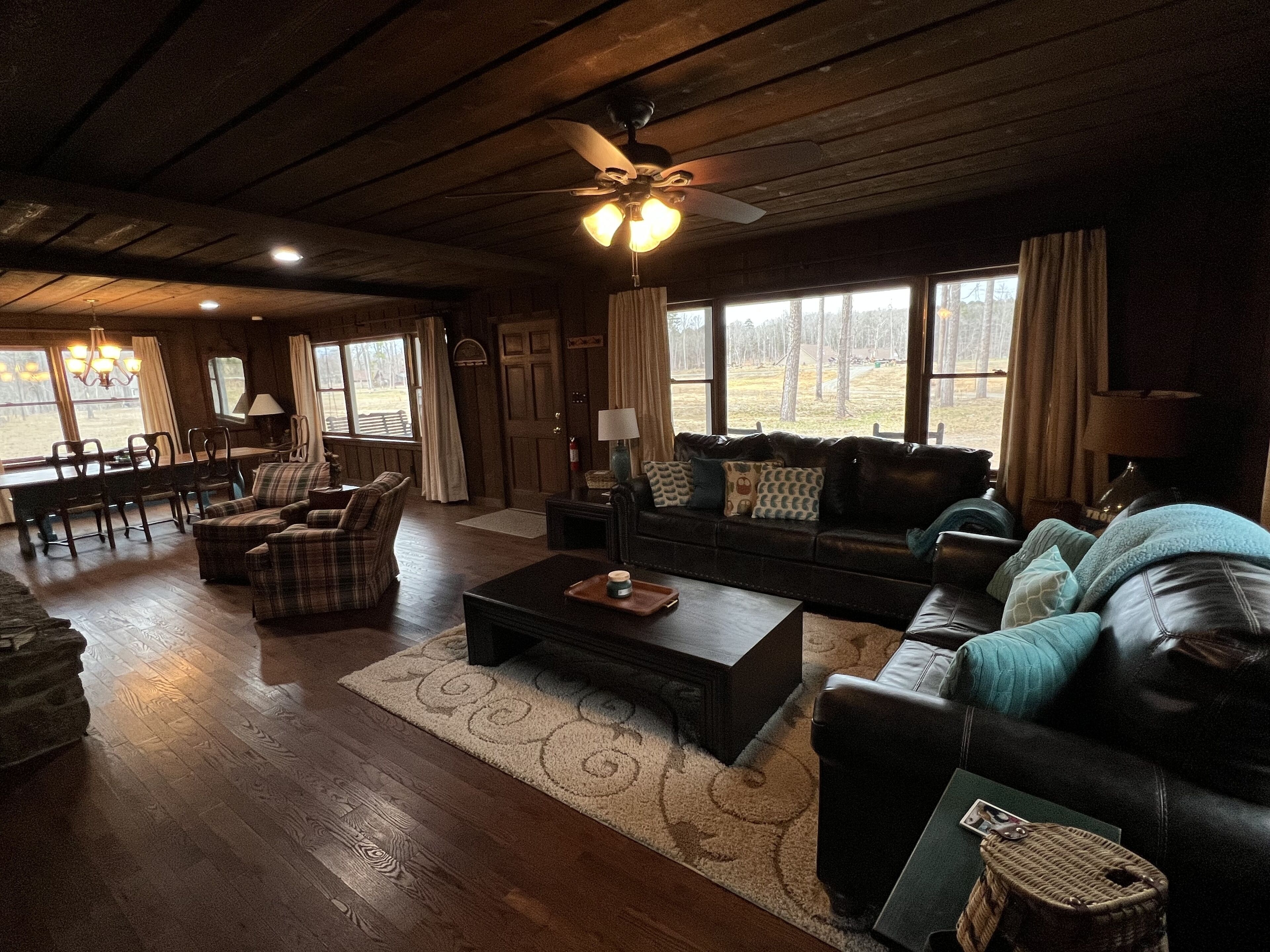 Perfect Little Red River Getaway with Private Fishing Dock!!!