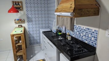 Chalé família | Cozinha privada | Refrigerador em uma área comum, micro-ondas em uma área comum