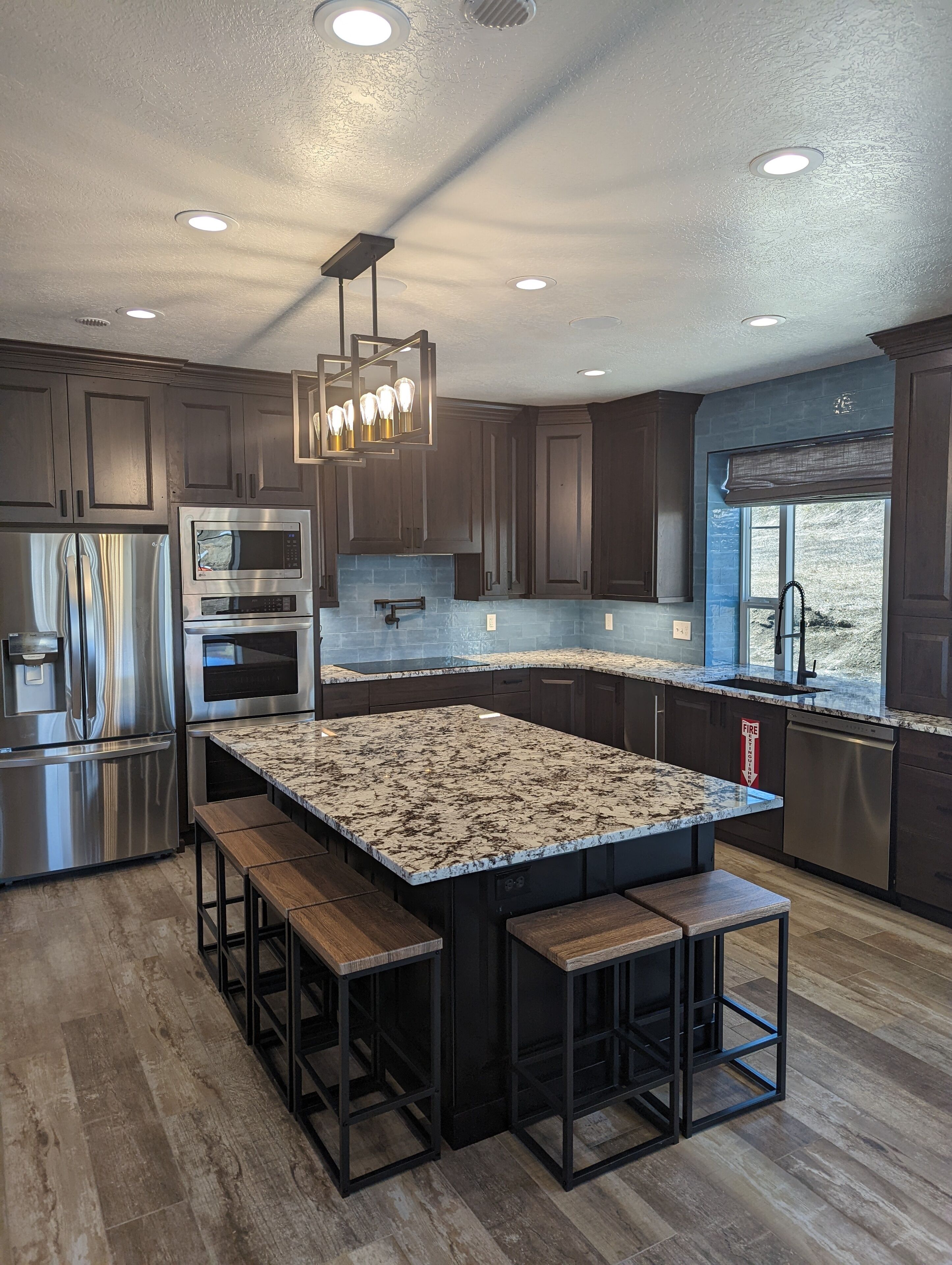 New spacious family friendly home! Hot tub, play room, pebble ice, pool table!  