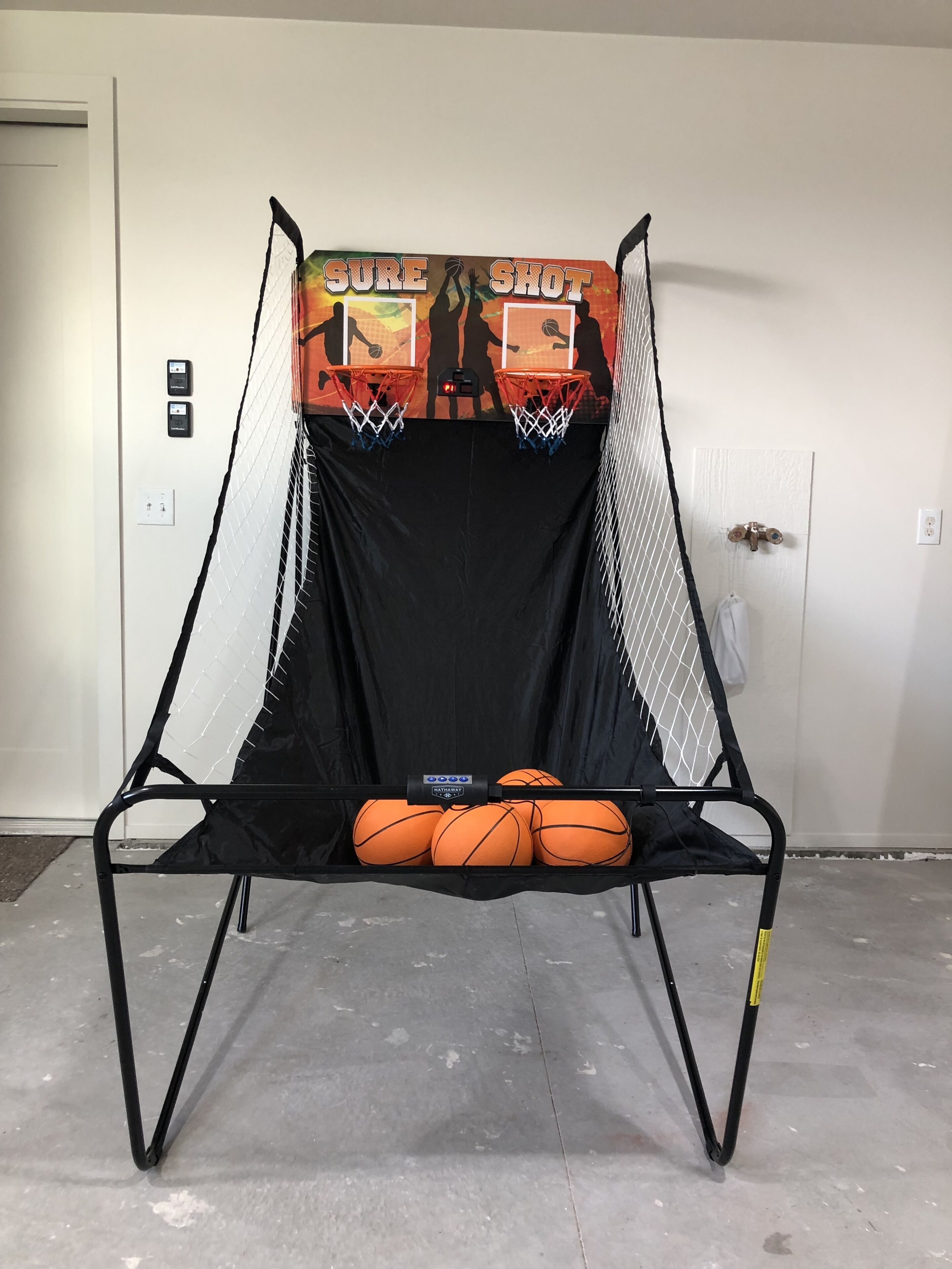 New spacious family friendly home! Hot tub, play room, pebble ice, pool table!  