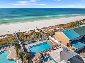 A resort with a swimming pool, beach access, and a view of the ocean. - Gulf Highlands by Panhandle Getaways (Panama City Beach)