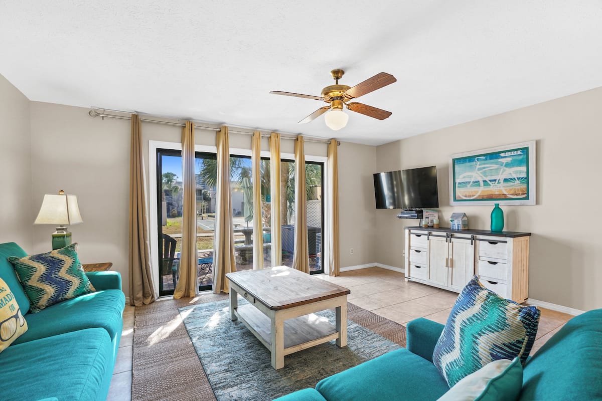 Condo, 2 Bedrooms (167) | Living area | TV