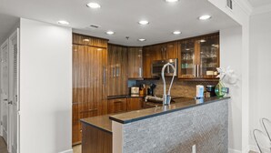 Ảnh chưa phân loại, 2 trong số 32 ảnh, nút