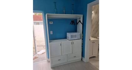Cozy 1 bed in Nassau best kept secret !