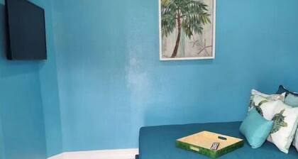 Cozy 1 bed in Nassau best kept secret !