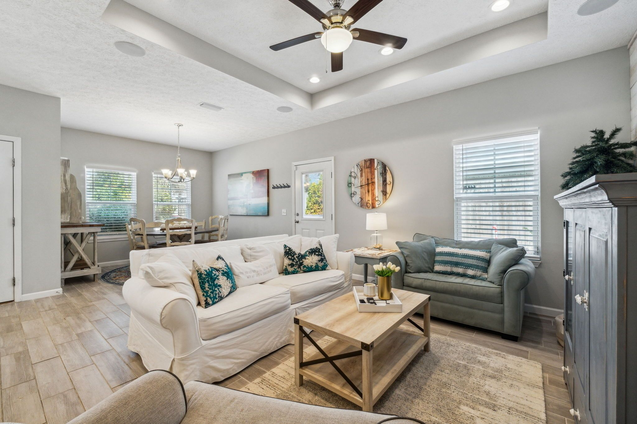 2023 Updates! - less than 3 min walk to beach! 2 king beds, bunk bed, STOCKED