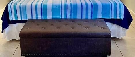 1 slaapkamer, een bureau, een strijkplank/strijkijzer, gratis wifi