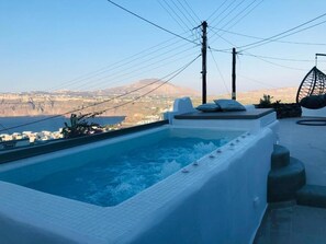 Terrace/patio - Marann cave (Santorini)