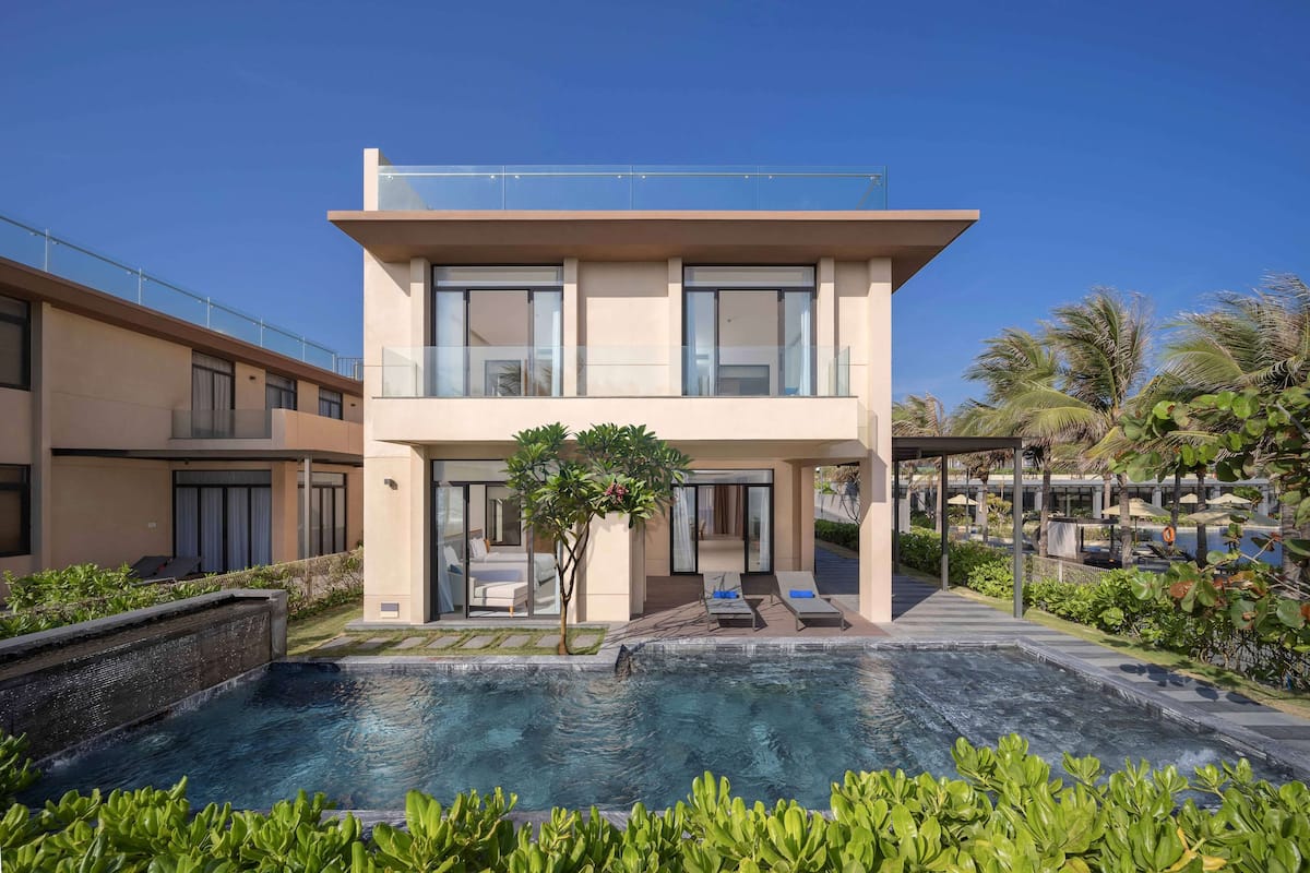 Deluxe Villa, 3 Bedrooms, Private Pool, Garden View | 3 bedrooms, premium bedding, minibar, desk