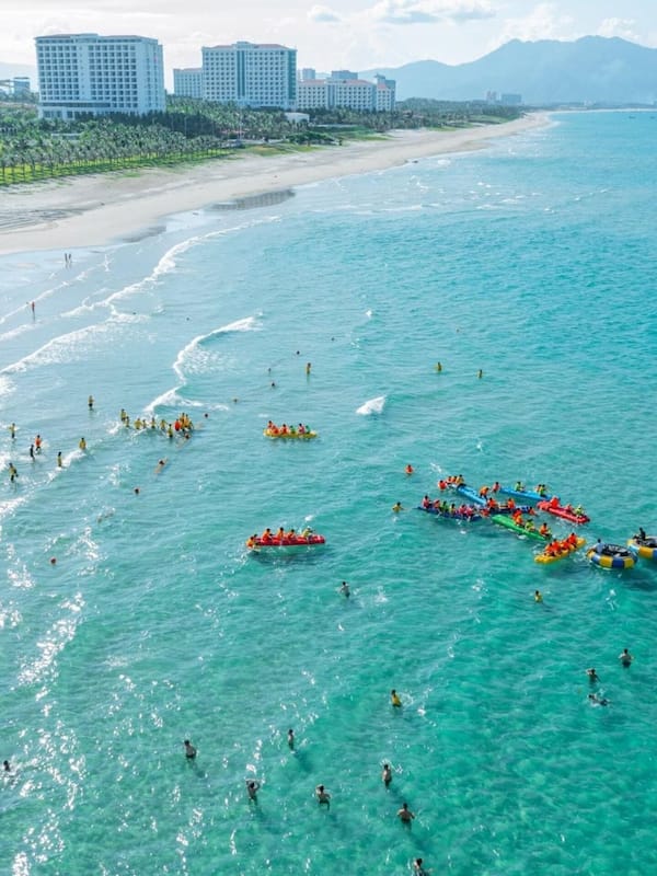 Sulla spiaggia, sabbia bianca