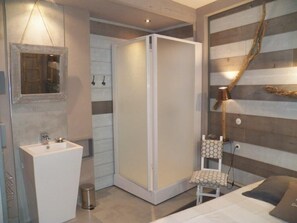 8 chambres, Wi-Fi