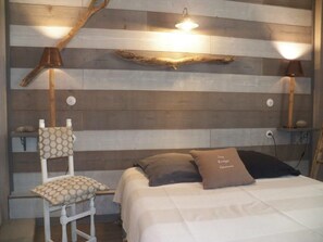 8 Schlafzimmer, WLAN