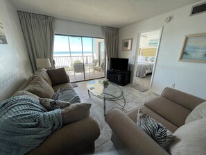 TV, ping pong, stereo