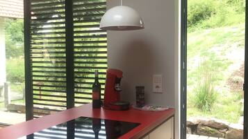 Kühlschrank, Ofen, Herdplatte, Geschirrspüler