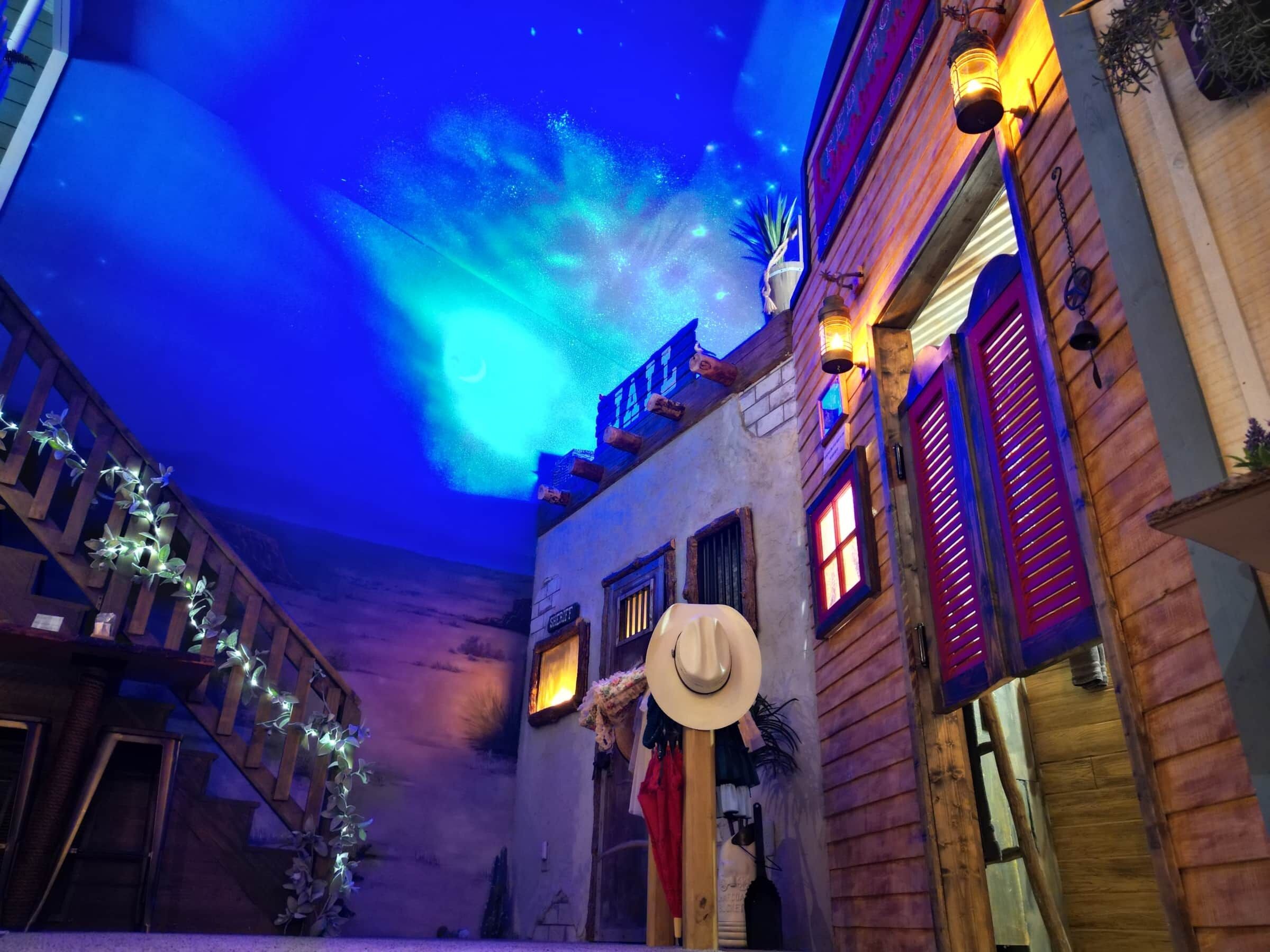 Go West- Couples 1-of-a-kind old-time theme-ATL area.