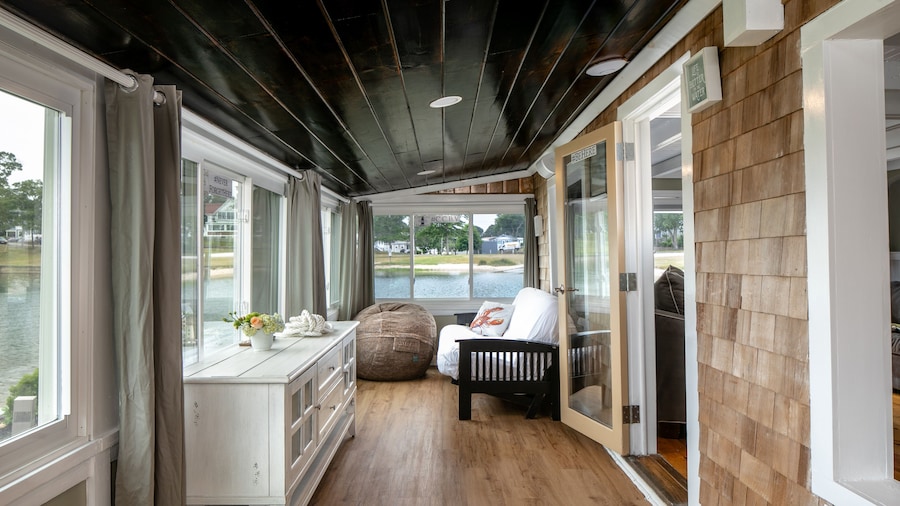 The Onset Beach Compound-Cape Cod Beach Resort & Oceanic Habitat