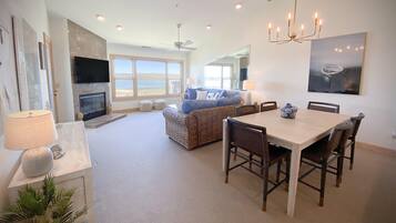 Condo, 3 Bedrooms | Living room