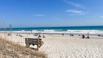 Duplex, 3 Bedrooms | Beach