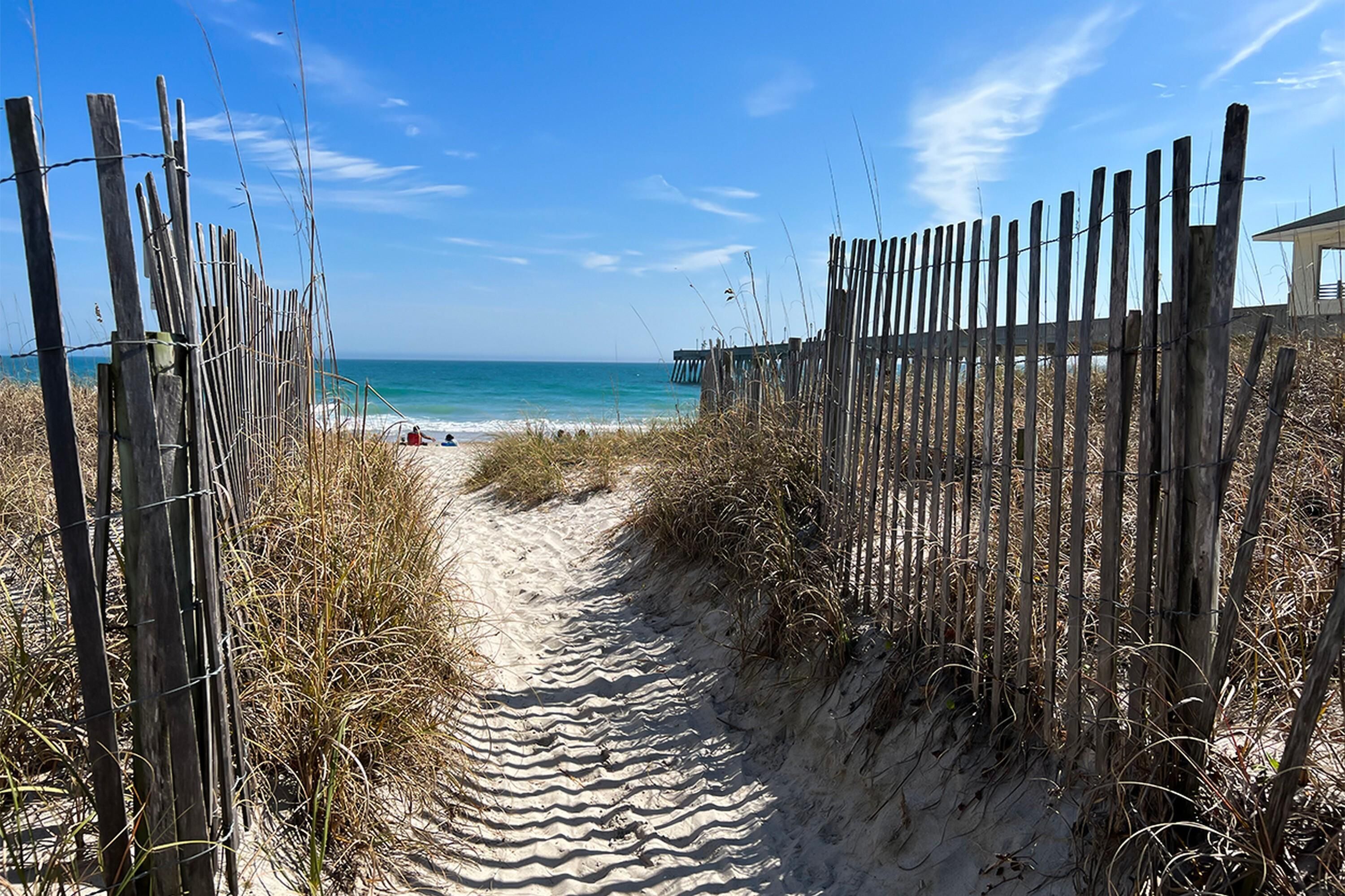 Duplex, 3 Bedrooms | Beach