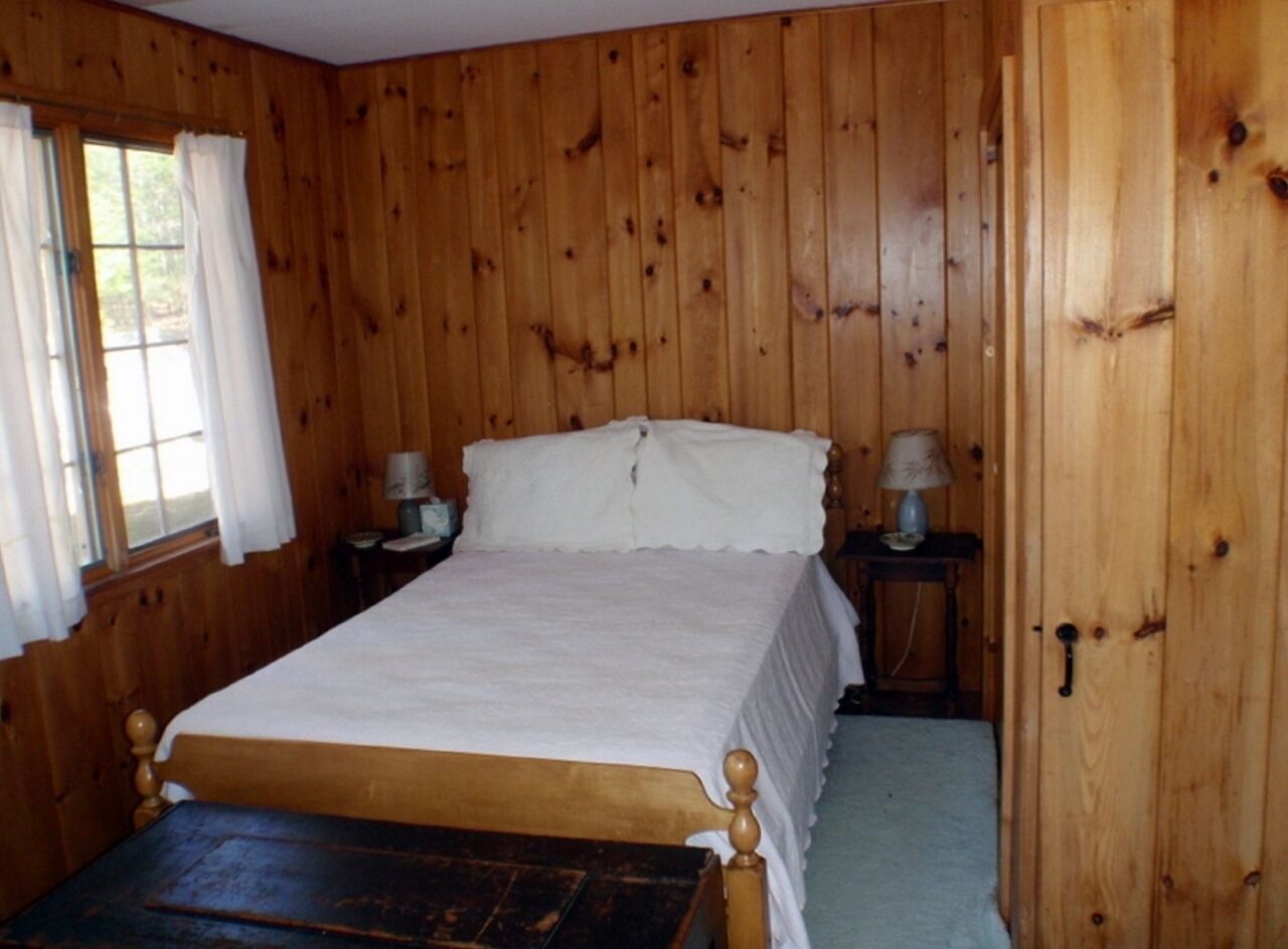 Cabin by the Woods - Close to Whiteface Hollow Wedding Venue