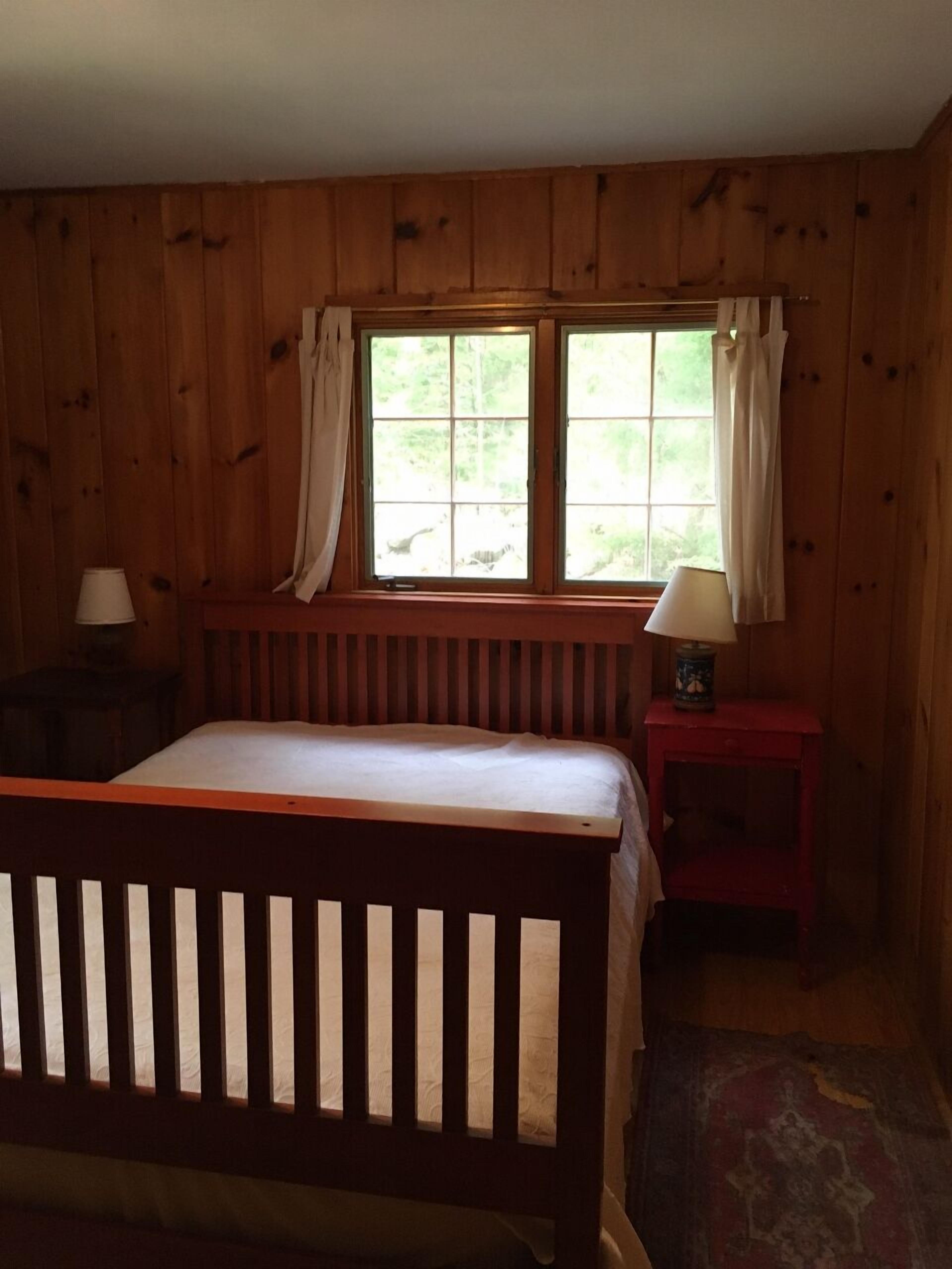 Cabin by the Woods - Close to Whiteface Hollow Wedding Venue