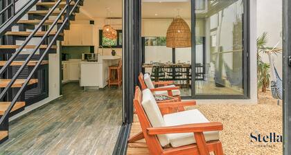 3 Story Home with Private Roof Pool and Tropical Views