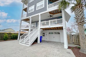 Duplex, 5 Bedrooms | Exterior