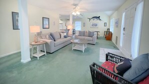 Interior - Casa del Mar by Sea Scape Properties (Wrightsville Beach)
