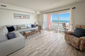 Condo, 2 Bedrooms | Living room