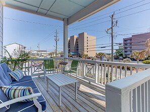 Balcony - Bikini's & Martini's by Sea Scape Properties (Carolina Beach)