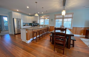 Duplex, 4 chambres | Cuisine privée | Un four
