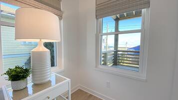 Duplex, 5 Bedrooms | 5 bedrooms, individually decorated, individually furnished