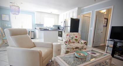 North Lumina Ave Duplex by Sea Scape Properties