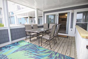 Maison mitoyenne, 3 chambres | Cuisine privée | Four, batterie de cuisine, vaisselle et ustensiles