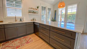 House, 3 Bedrooms | Private kitchen | Oven - Coastal Soul by Sea Scape Properties (Carolina Beach)